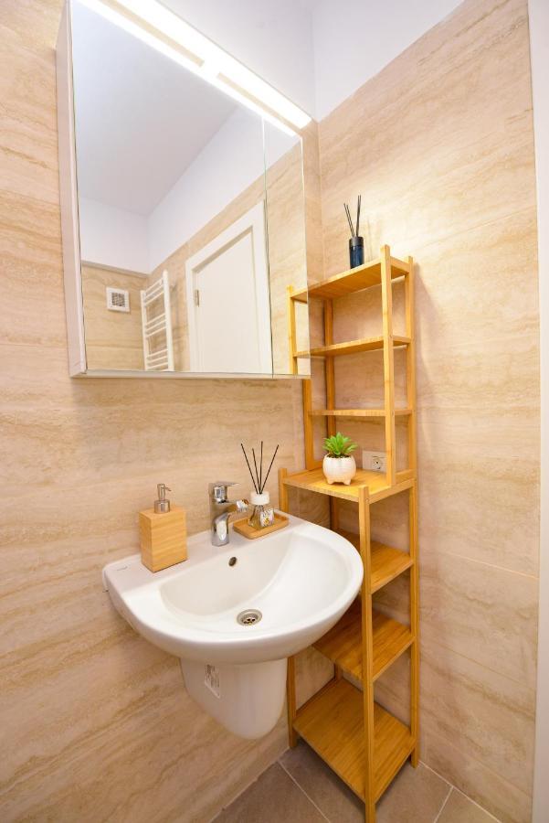 Sofia Cozy Apartment - Underground Private Parking Bucareste Exterior foto