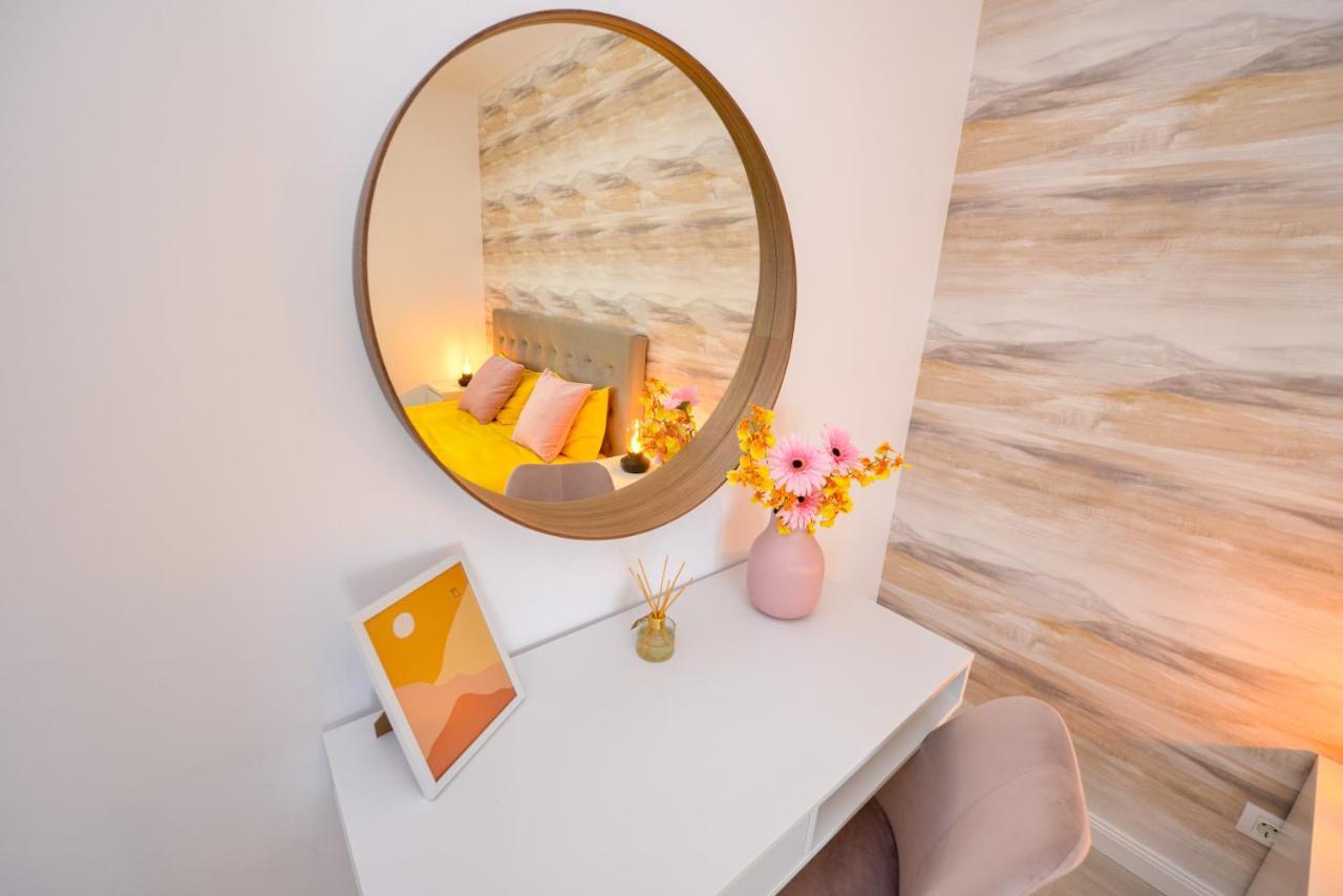 Sofia Cozy Apartment - Underground Private Parking Bucareste Exterior foto